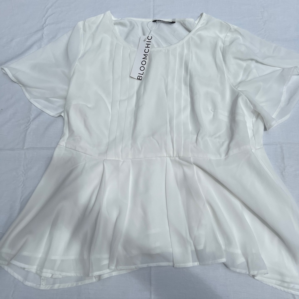 BloomChic White Short Sleeve Peplum Blouse